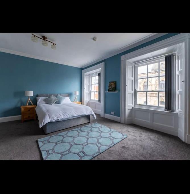 4bed Townhouse In Heart Of